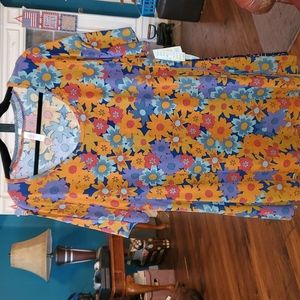 LuLaRoe 3XL Perfect Tee Swing Top Multi Floral on Navy Blue- NWT